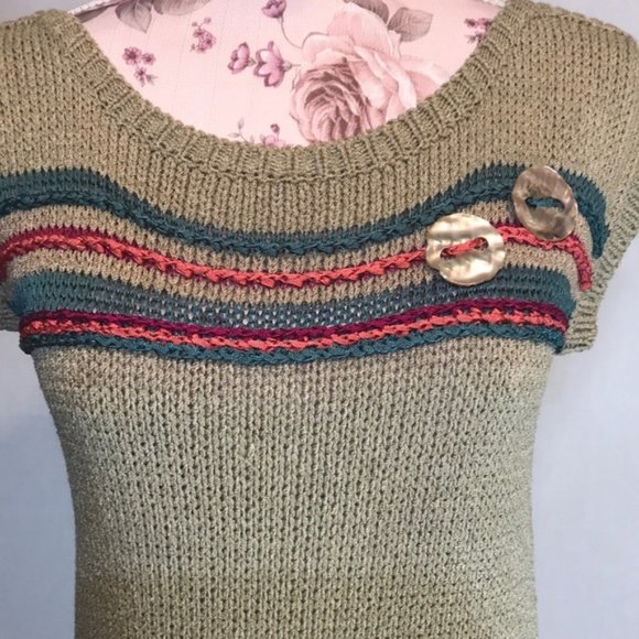 Beautiful Sweater - Picture 2 of 4